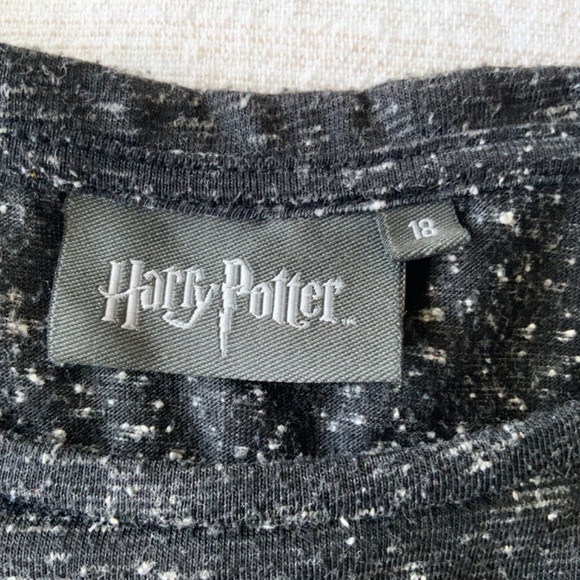 Women’s Harry Potter Dark Gray Stretch T-shirt size 18 & Owl Earrings gift - Picture 7 of 13